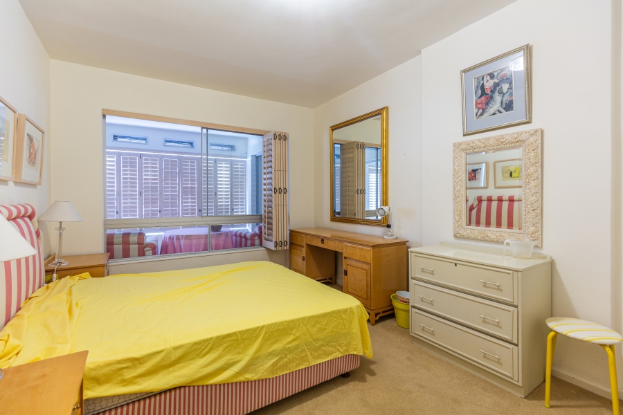 To Let 3 Bedroom Property for Rent in Sea Point Western Cape